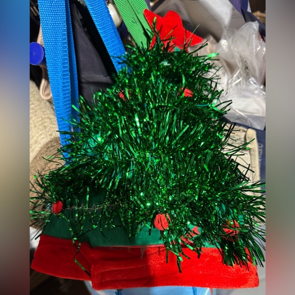 Holiday Tree Hat with Red Star - Picture 2 of 2